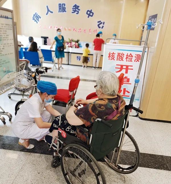 【學黨史 辦實事】“銀發(fā)族”福音，這家醫(yī)院推出多項“便老”服務(wù)
