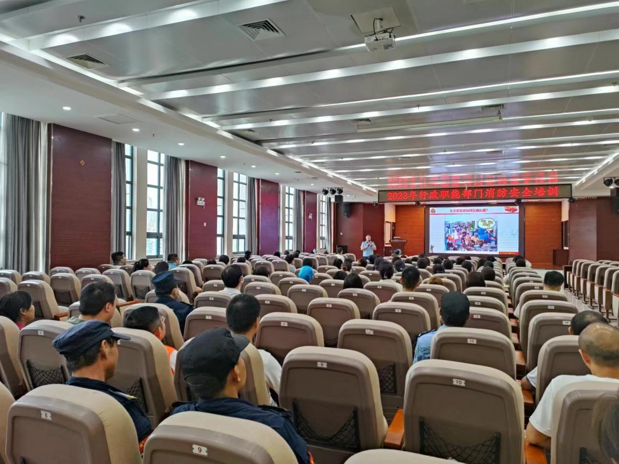 增強(qiáng)消防安全意識(shí)  提高自防自救能力——湖北省第三人民醫(yī)院開(kāi)展消防安全培訓(xùn)